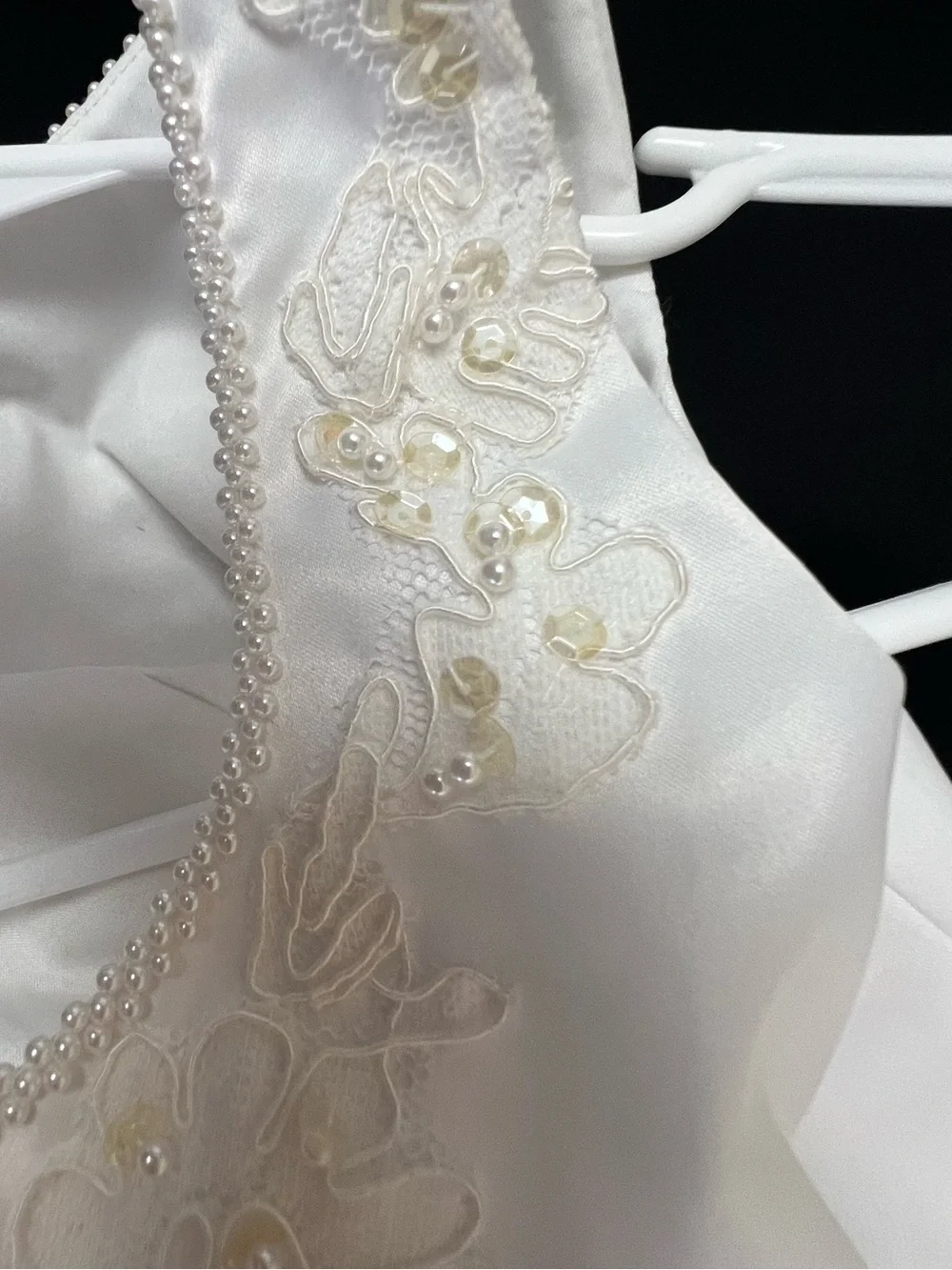 LADY ELEANOR SIZE 5 FLOWER GIRL FLOOR LENGTH DRESS WITH BEADED BODICE  LIKE NEW